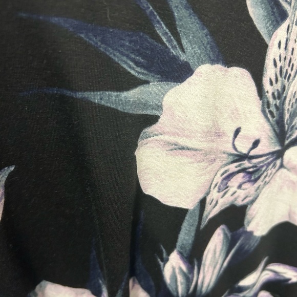 Gorgeous Wrap Dress - Picture 3 of 4